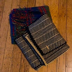 Scarf bundle chevron print Calvin Klein + soft plaid tassel scarf